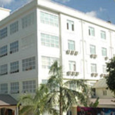 Diamond Crown Hotel Dawei Exteriör bild