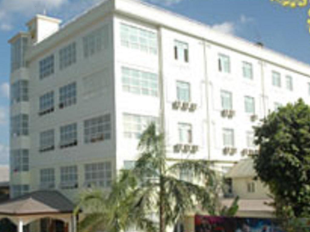 Diamond Crown Hotel Dawei Exteriör bild