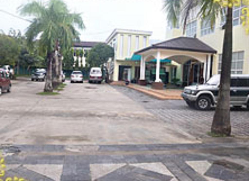 Diamond Crown Hotel Dawei Exteriör bild